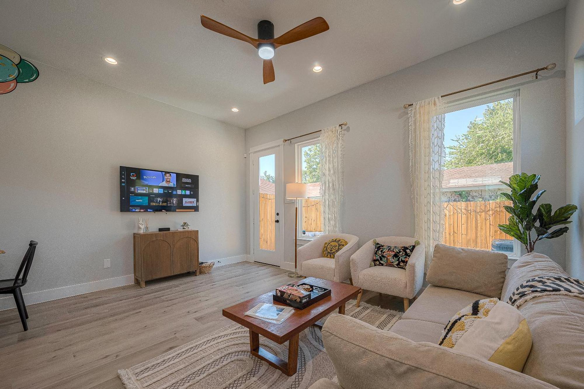 Modern Home Near Downtown With Fast Wifi, Bbq, Games & Ev Equipped! Х'юстон Екстер'єр фото